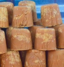 Unrefined Cane Jaggery Cubes